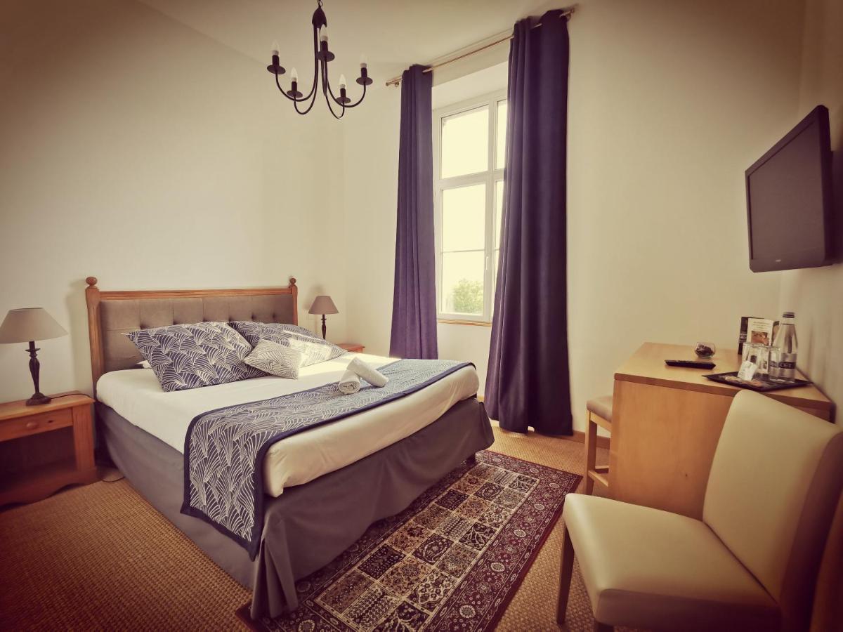 Hotel Le Domaine De La Ferriere Buleon Ngoại thất bức ảnh